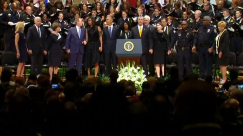 Пляска на похоронах: Обама не смогла сдержать распоясавшегося Буша