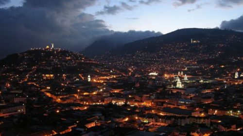 Землетрясение 4,6 градуса встряхивает Кито, Эквадор