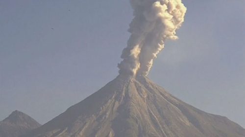 В Мексике ждут извержения вулкана: эвакуированы 300 человек