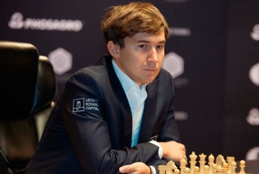 Счет сравнялся: Карякин проиграл Карлсену в матче за шахматную корону