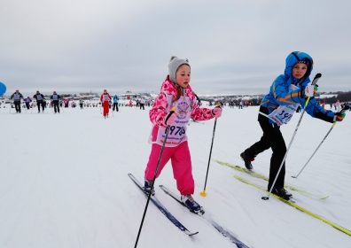 Сотни тысяч россиян вышли в субботу на лыжню