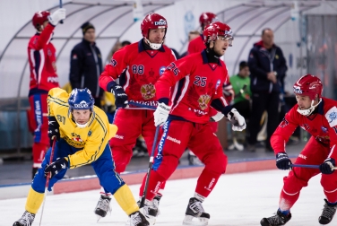Россия уступила в финале ЧМ по хоккею с мячом