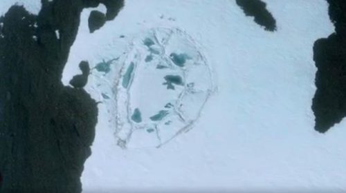 В Антарктиде обнаружены руины загадочного сооружения гигантских размеров (ВИДЕО)
