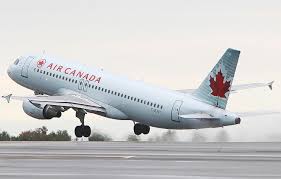 Власти Канады будут реагировать на все случаи насильного снятия пассажиров с рейсов