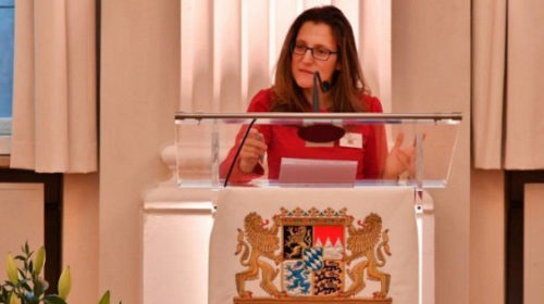Глава МИД Канады о дискриминации на Украине узнала от Лаврова