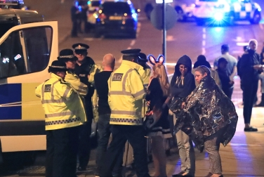 NBC: При взрывах в Манчестере погибли не менее 20 человек