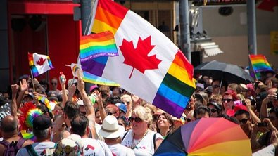 В Канаде принят закон, позволяющий изымать детей у родителей-противников ЛГБТ