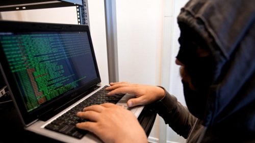 Хакеры украли данные 100 тыс. клиентов канадского оператора связи Bell