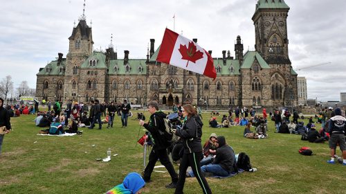 В Канаде завершилось голосование на парламентских выборах