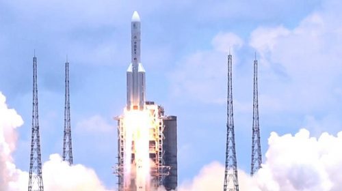 Китайская ракета с лунным аппаратом стартовала с космодрома на Хайнане