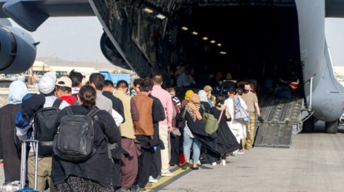 Главы министерств обороны США и Канады обсудили эвакуацию своих граждан из Кабула