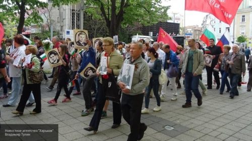 В Стамбуле на акцию «Бессмертный полк» собралось более 700 человек