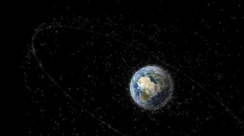 Околоземная свалка мусора набирает космические обороты