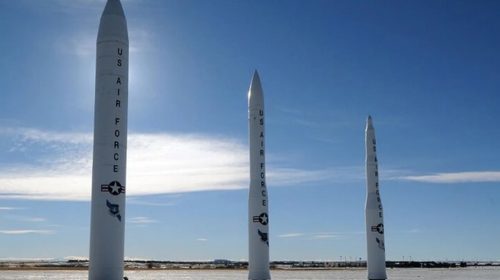 Военные США уничтожили ракету Minuteman III при испытательном запуске из-за аномалии