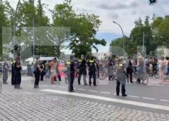 В Берлине у завода Rheinmetall прошел протест против милитаризации Германии
