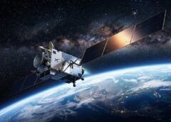 «Чтобы люди не умирали»: Захарова предложила Маску отключить Starlink на Украине
